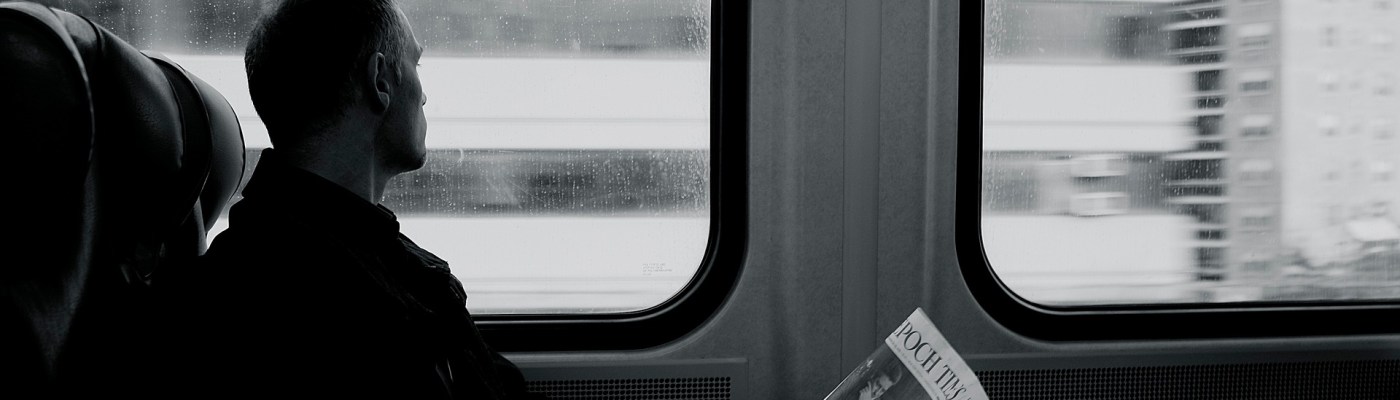 Der neue Stefan Mann im Zug Abteil