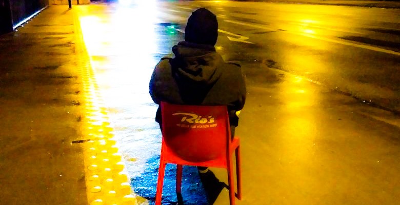 Der neue Stefan und der Stuhl aus dem Café Rios