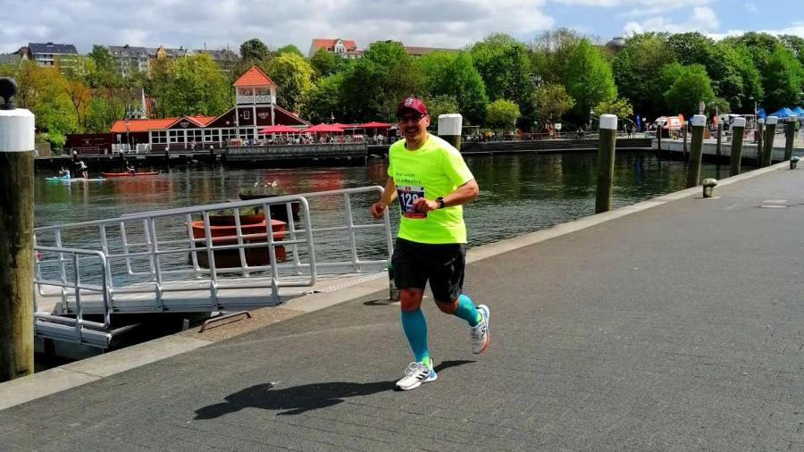 Stefan Kübler an der Hafenspitze in Flensburg bei seinem ersten Marathon.