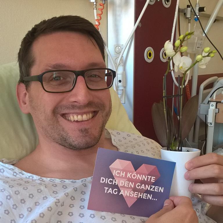 Stefan Kübler im Krankenhausbett.